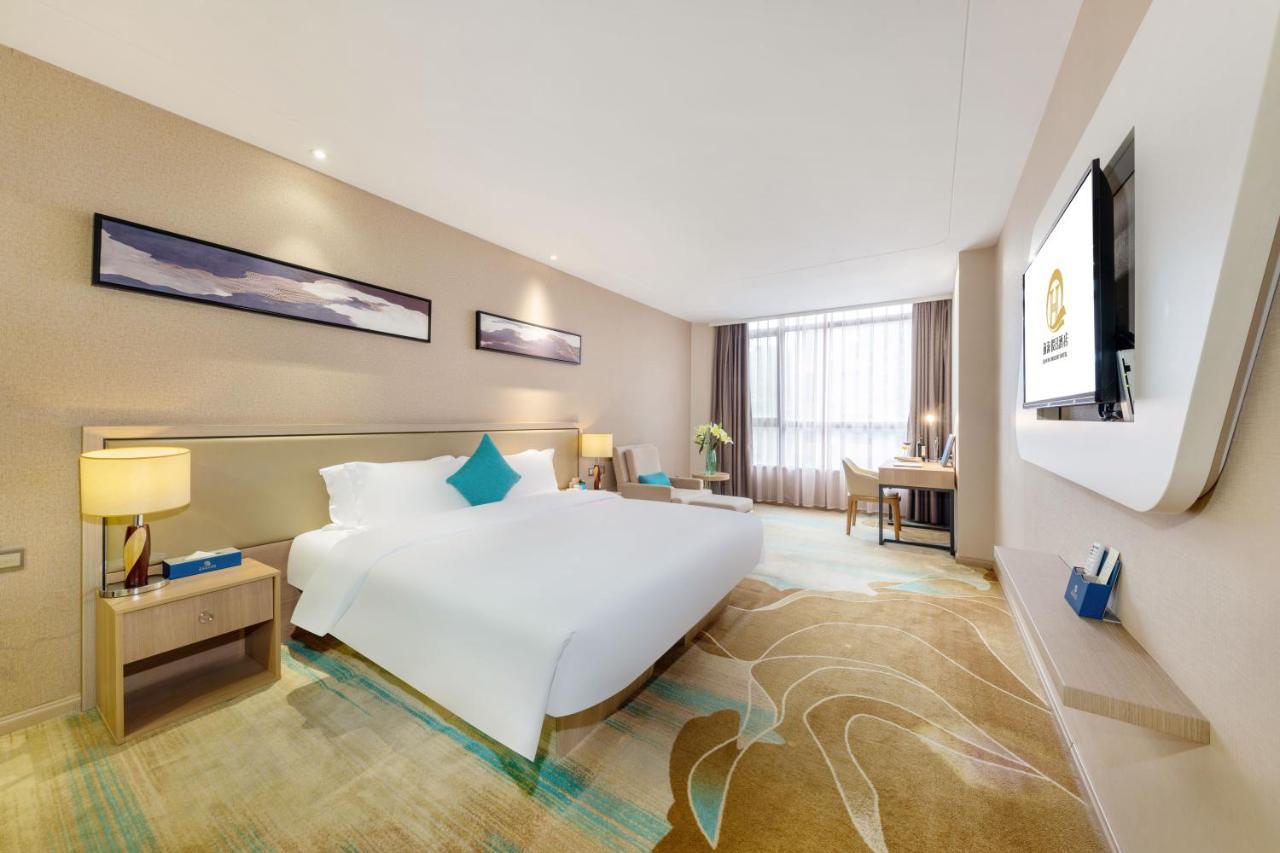 Qianhai Holiday Hotel Шънджън Екстериор снимка