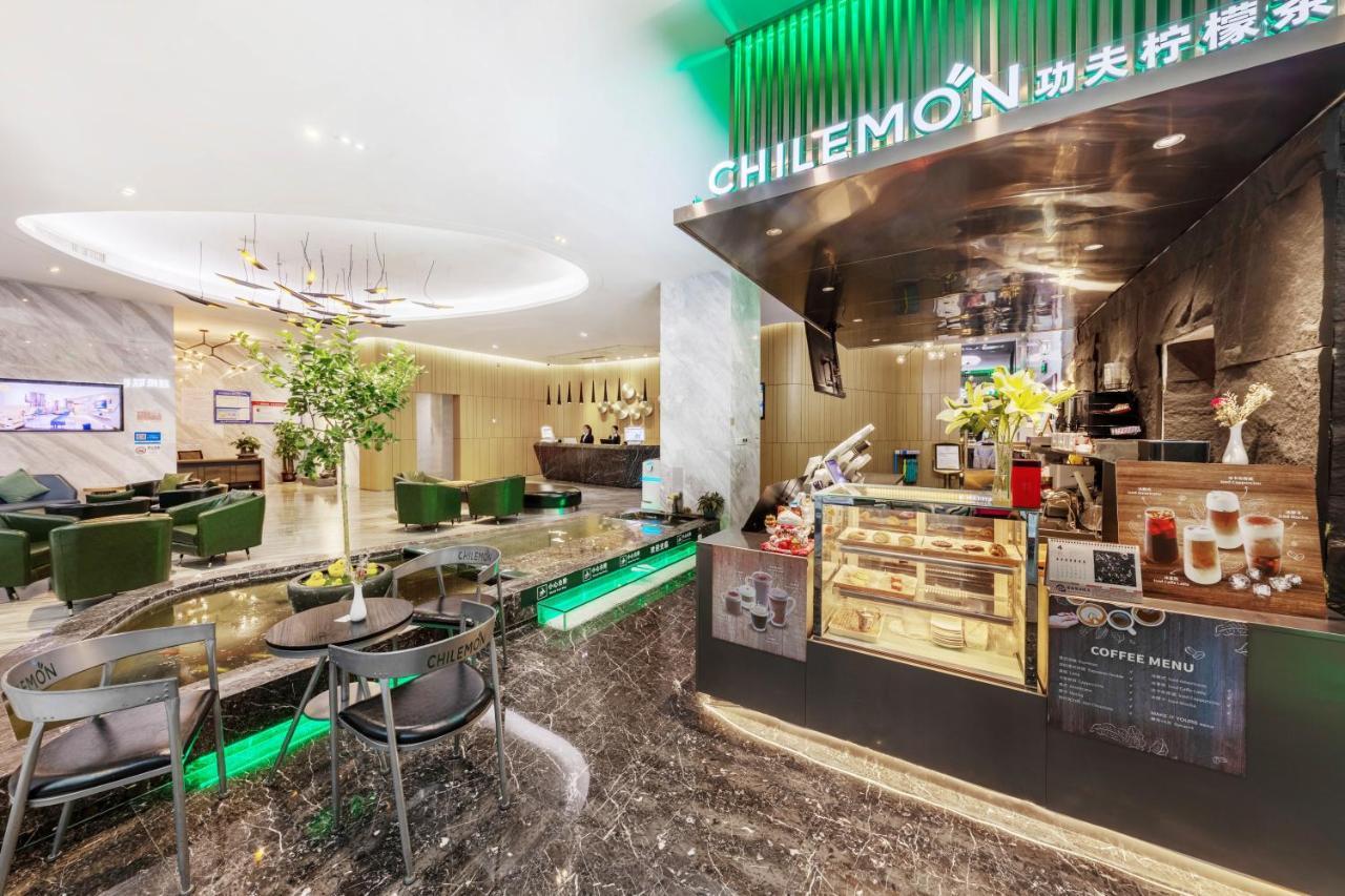 Qianhai Holiday Hotel Шънджън Екстериор снимка