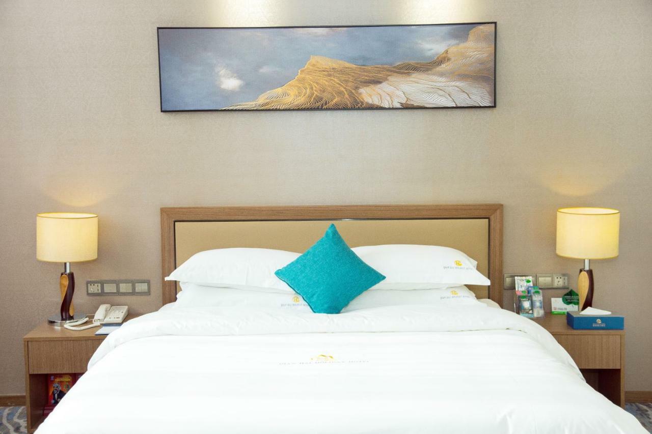 Qianhai Holiday Hotel Шънджън Екстериор снимка