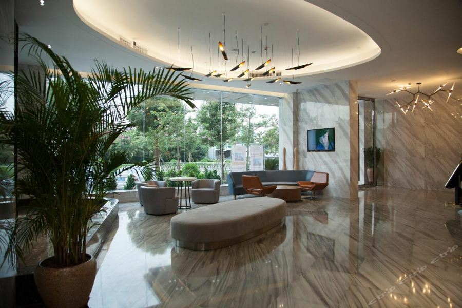 Qianhai Holiday Hotel Шънджън Екстериор снимка